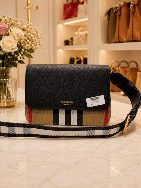 شنطة بيربري ميني كروس Burberry mini bag