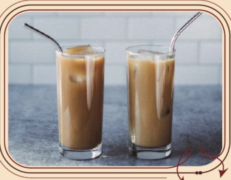لاتيه مثلج ڤانيلا